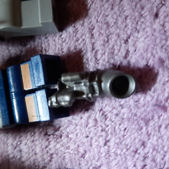 Lego Toys 3 and 1/2 men - Picture 6 of 8